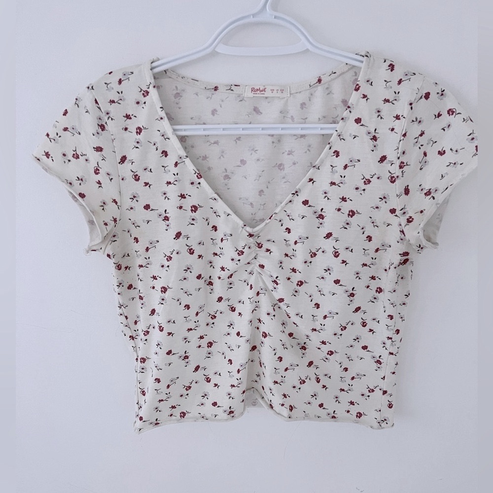 Floral short sleeve top